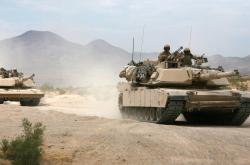 英雄联盟总决赛-赛前剑拔弩张，奥亚尔萨瓦尔，我的利刃，只待硬仗出鞘