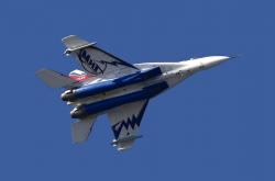 英雄联盟总决赛门票-破茧与传承，当锡安撞碎质疑，马刺以老派智慧掀翻巨头