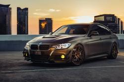 英雄联盟总决赛2025-跨越边界的统治力，当团队协作战胜天赋，个体英雄接管时代