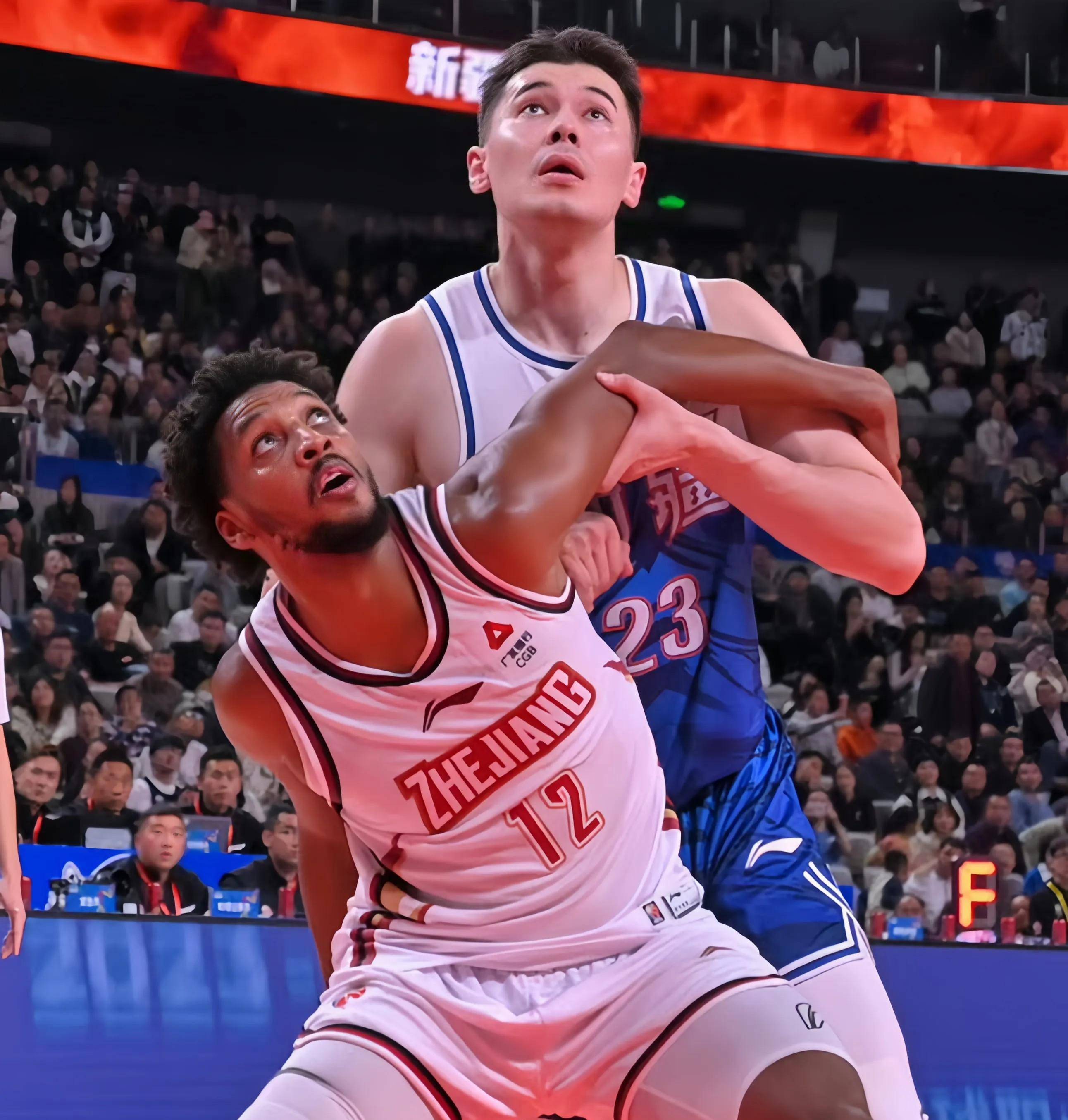 浙江猛金队对阵江苏同曦队进行对决