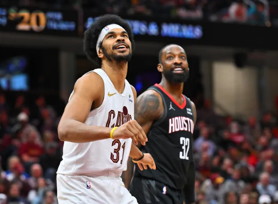 关于骑士险胜快船，陶汉林高光表现的信息