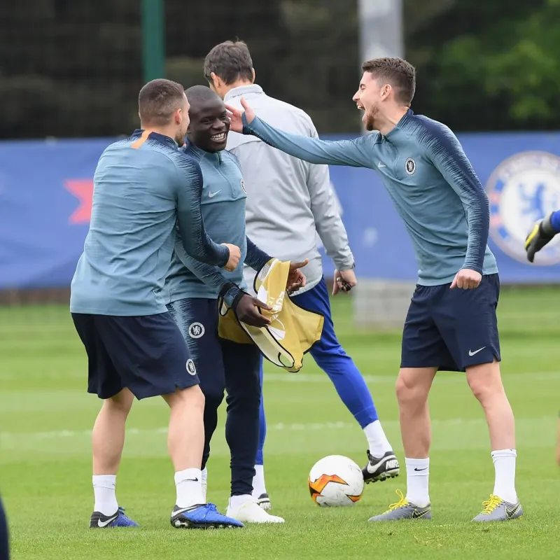 韩国鏖战切尔西,萨内点燃赛场 韩国鏖战切尔西,萨内点燃赛场